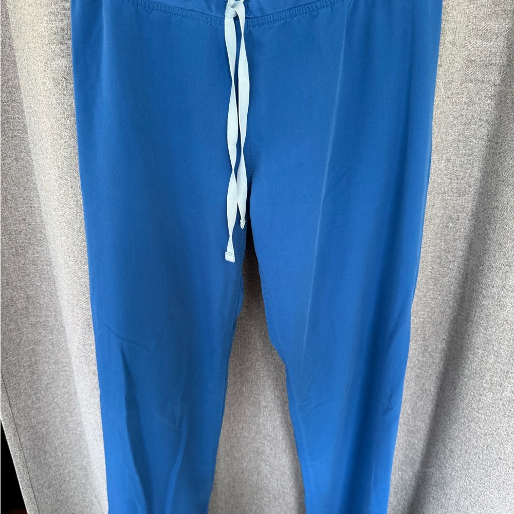 Figs Women’s Livingston Basic Scrub Pants